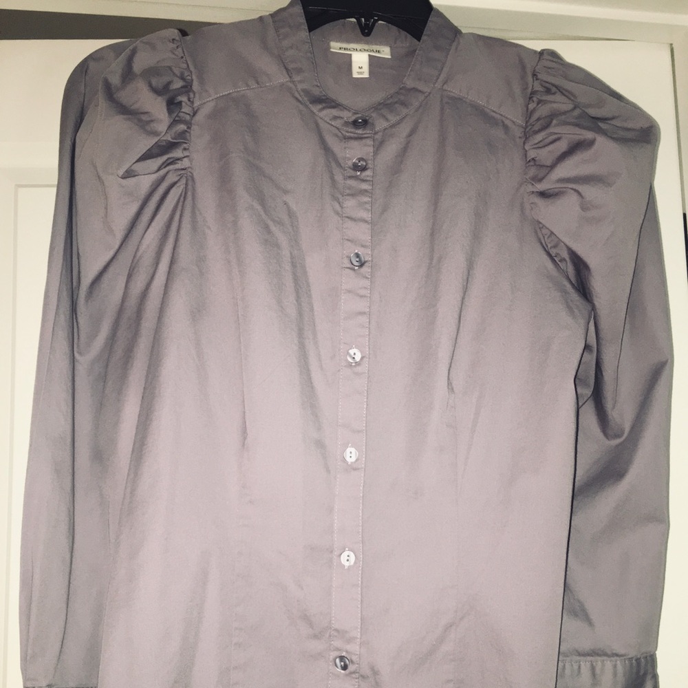 Women’s long sleeved blouse